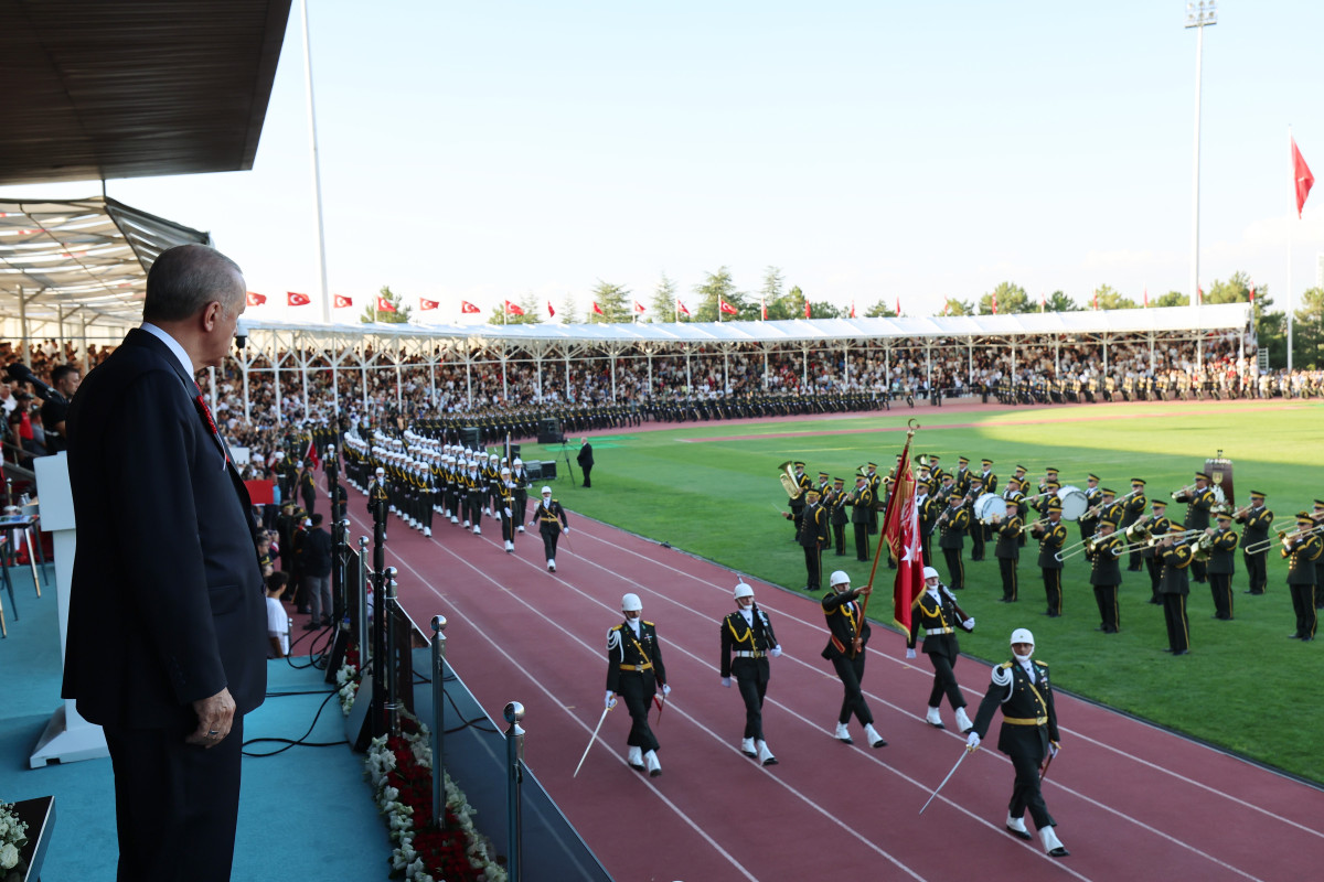 Cumhurbaşkanı Erdoğan , '' Bu coğrafya zayıflığı, tembelliği, ataleti, boşvermişliği kaldırmaz ”